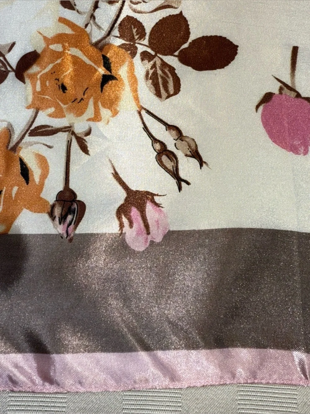 MOSI Square Scarf Floral Tie Satin Silk Touch Retro Romance Timeless 35”Square